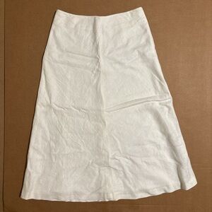 Chic White A-Line Women's Skirt
